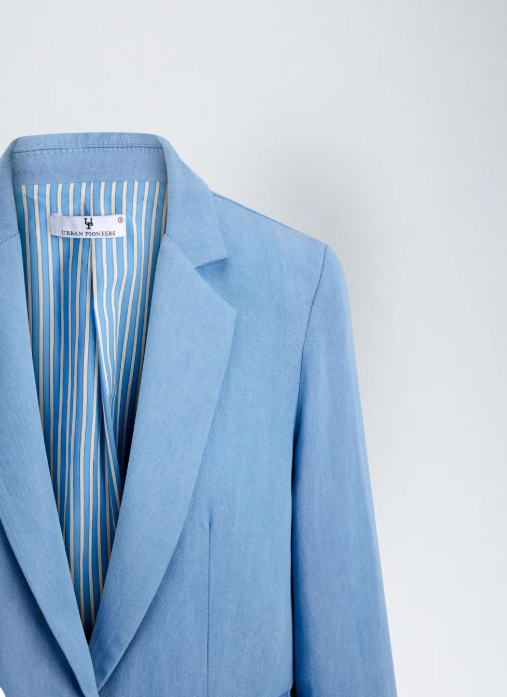 Tharia Blazer - Urban Pioneers