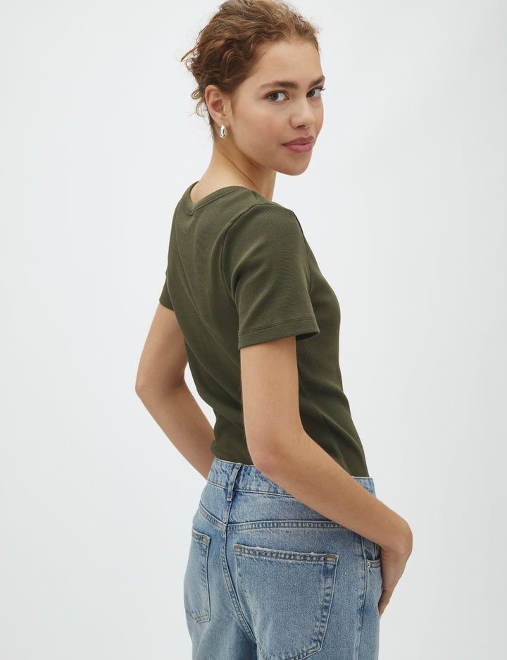 Evelyn Otis-M T-shirt