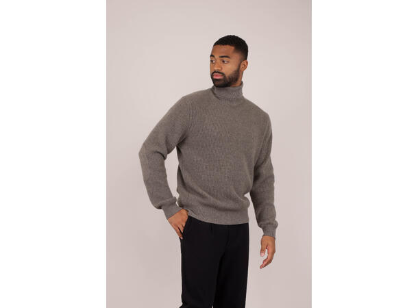 Ade Turtleneck