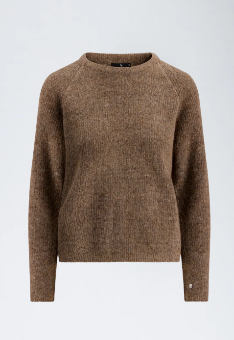 Betzy Sweater - Urban Pioneers